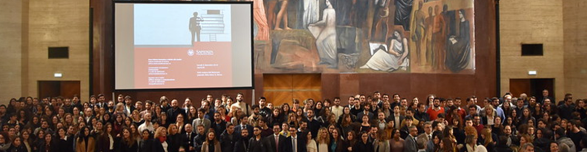 Gruppo di studenti in Aula Magna