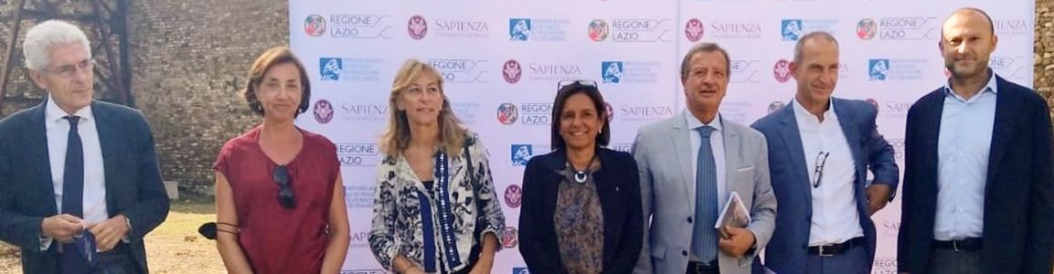 foto di gruppo agli scavi di Pyrgi