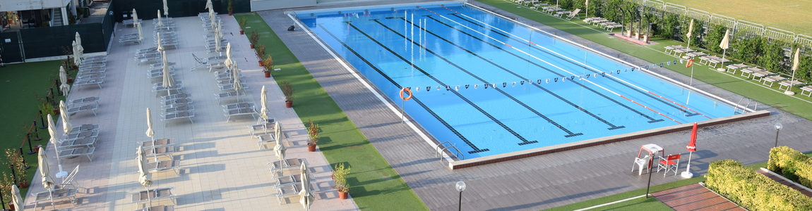 Foto della piscina del centro sportivo
