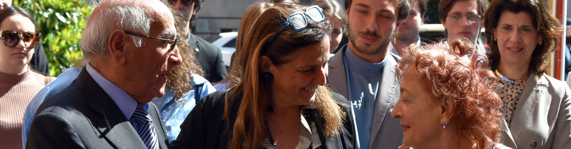 La Rettrice con i genitori di Marta Russo