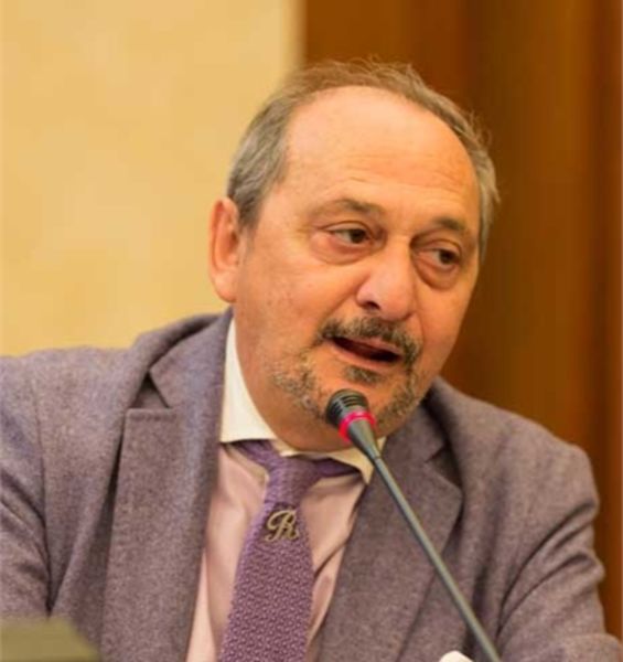 Cordoglio per la scomparsa di Roberto Valle