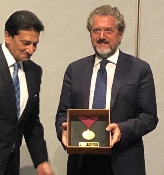 Antonio Carcaterra premiato con la PICMET Medal of Excellence 2024