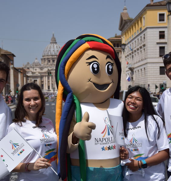 Studenti della Sapienza alla staffetta di Universiadi 2019