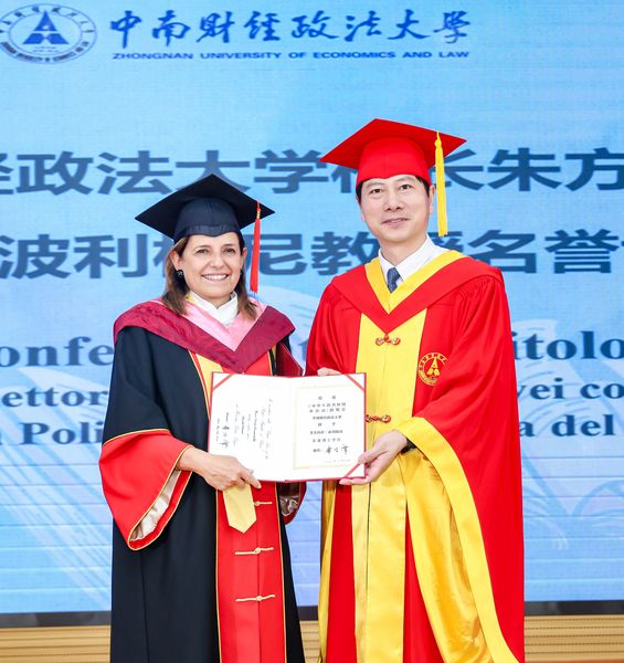 In a sign of academic cooperation, Zhongnan University has awarded the Rector an honorary doctorate in Roman Law