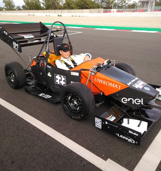 Entra in Formula Student Electric con Sapienza Fast Charge!