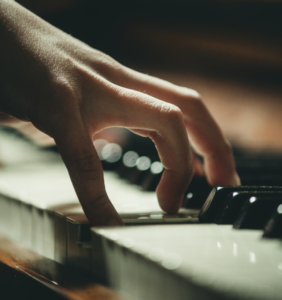Fleurs, sei appuntamenti in streaming con il pianoforte