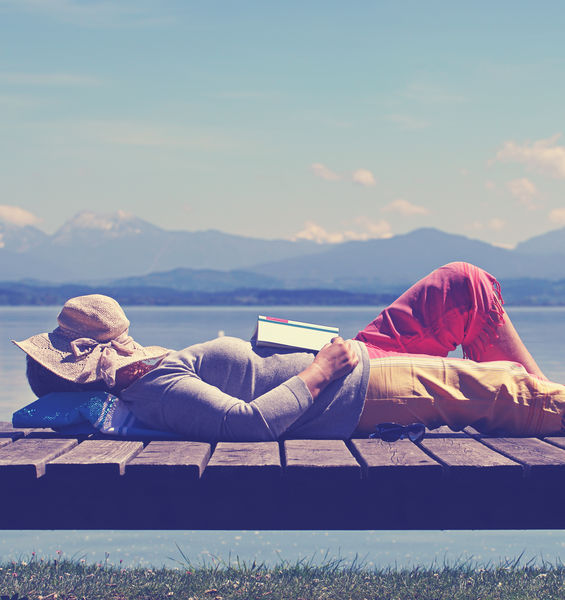 Am I Dreaming or Awake?: the Dreamlike Experience of Narcoleptics