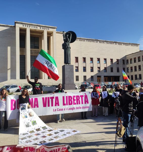 Campus Rally for Iran, manifestazione di solidarietà in Sapienza per le studentesse e gli studenti iraniani