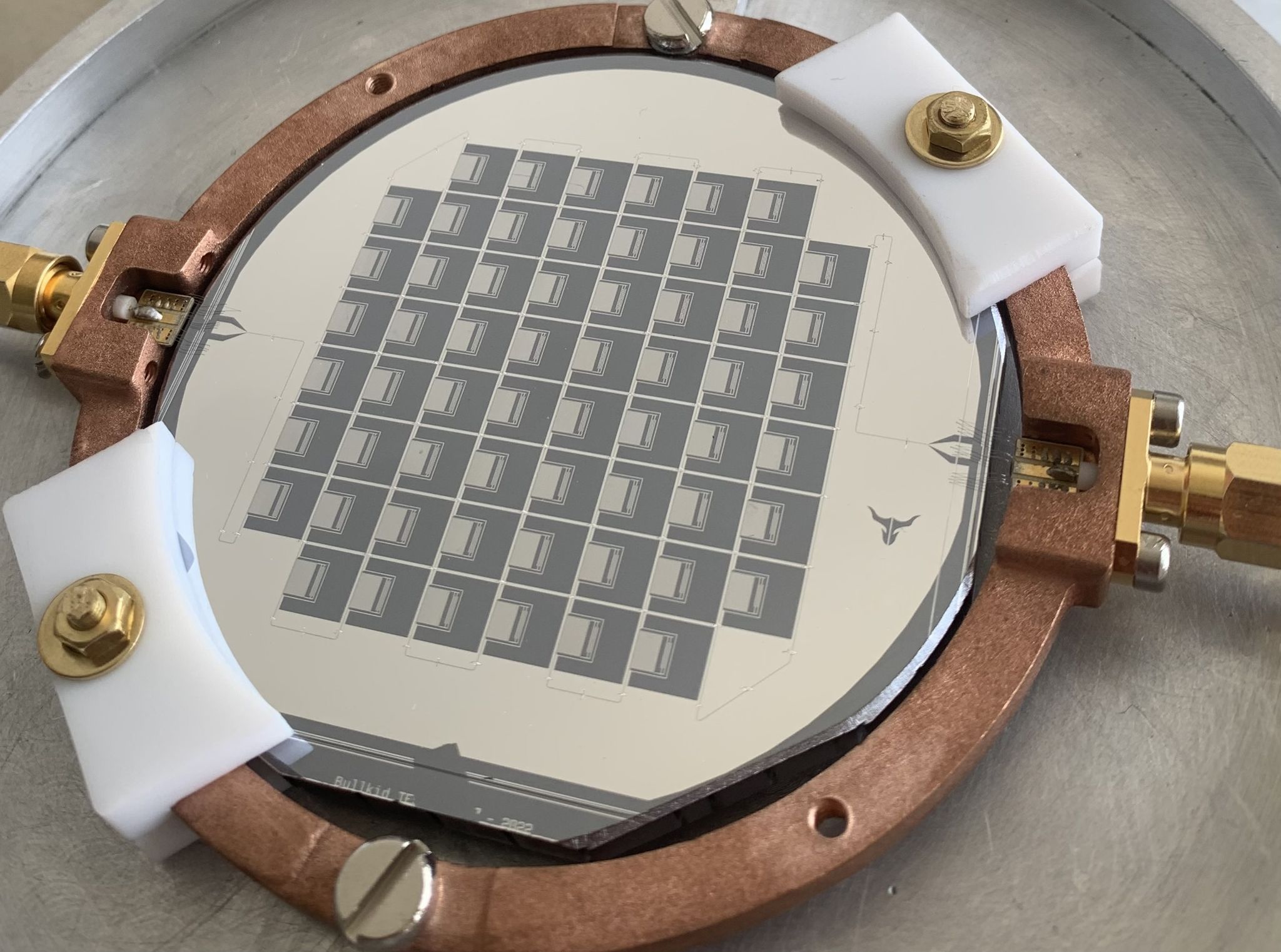 Il dispositivo il prototipo di rivelatore per il progetto Danae