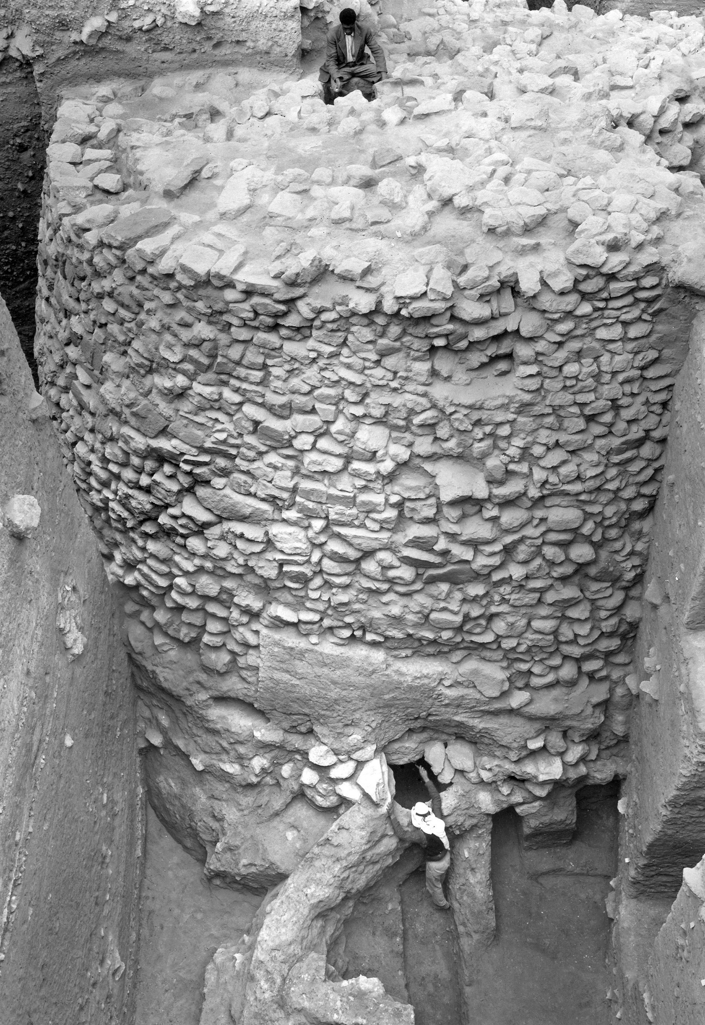 La torre circolare datata al Neolitico Preceramico A (8800-7500 a.C.)