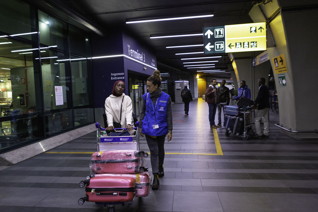 Arrivo degli studenti rifugiati a Fiumicino