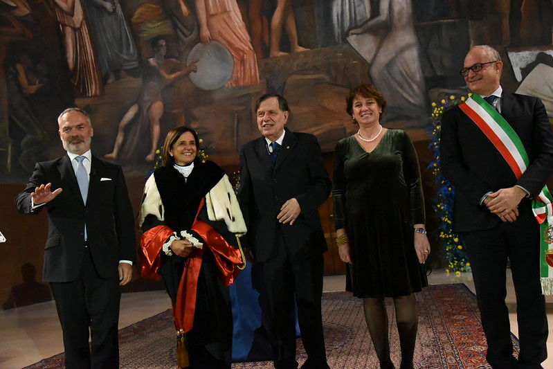 L'ambasciatore di Svezia Jan Björklund, la rettrice Antonella Polimeni, il premio Nobel Giorgio Parisi, la ministra Mur Cristina Messa, il sindaco di Roma Roberto Gualtieri