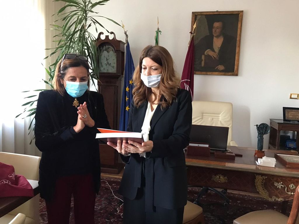 Rettrice e Ambasciatrice
