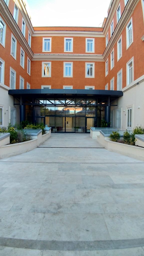 Facciata Residenza Luca Serianni