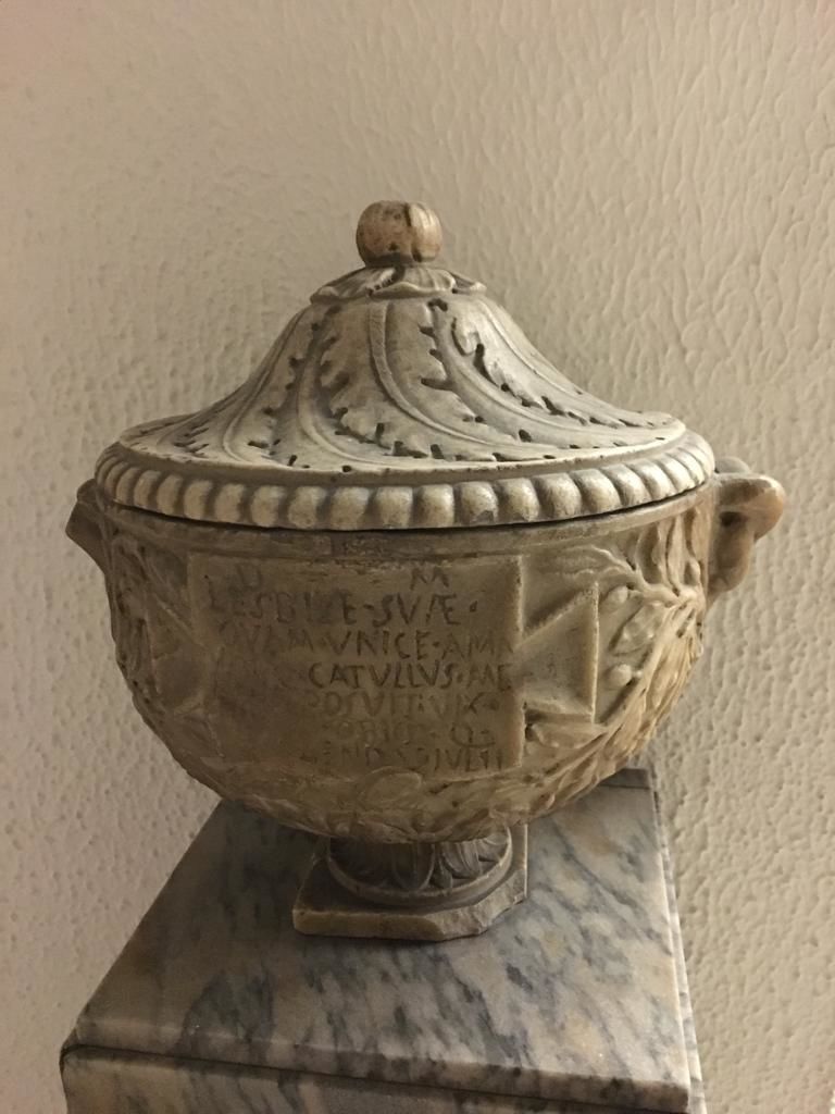 Urna prima del resauro