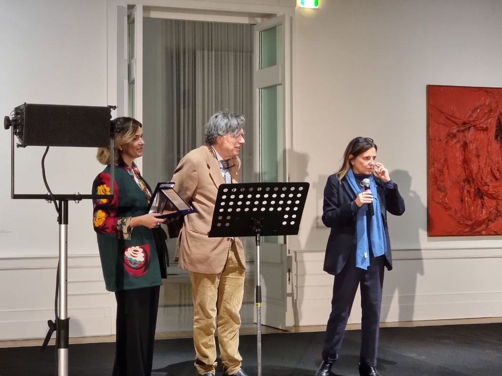 Momento del Premio -  Roberta Petronio, Giorgio Parisi e Antonella Polimeni