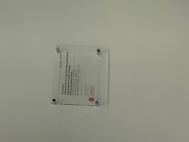 targa dedicata agli studenti
