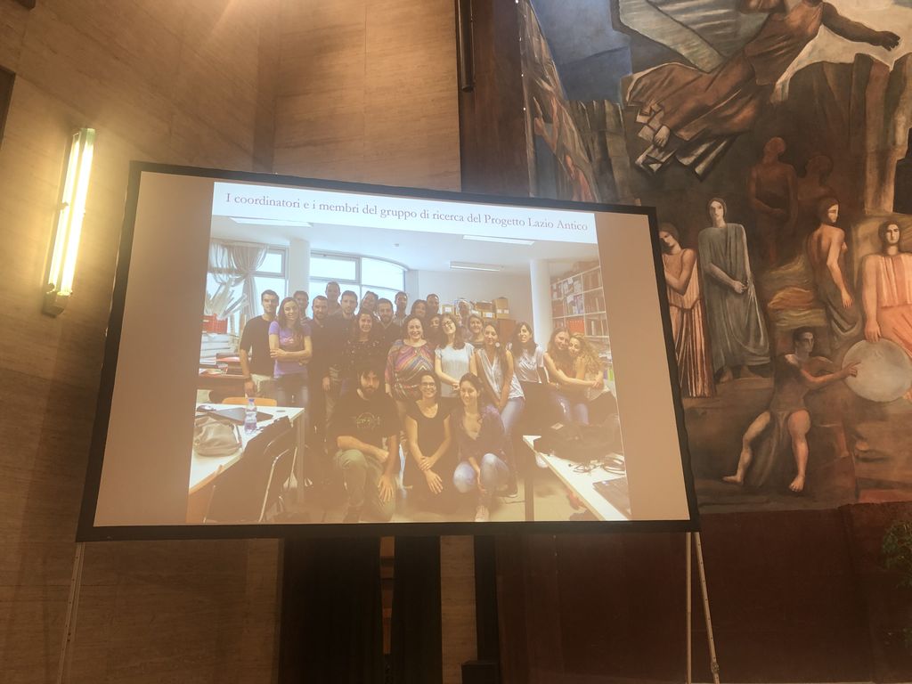 foto di gruppo dei giovani studiosi che partecipano al progetto