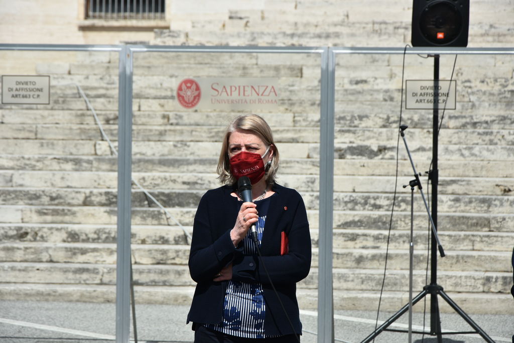 Simonetta Ranalli saluta i ragazzi