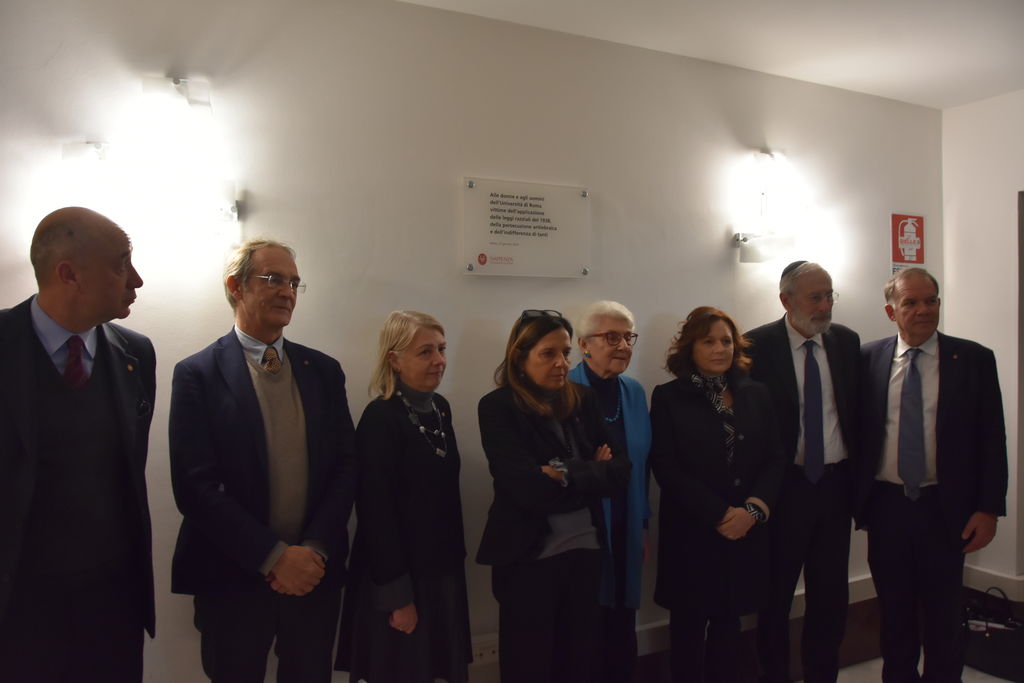 Svelamento della targa commemorativa delle vittime delle leggi razziali