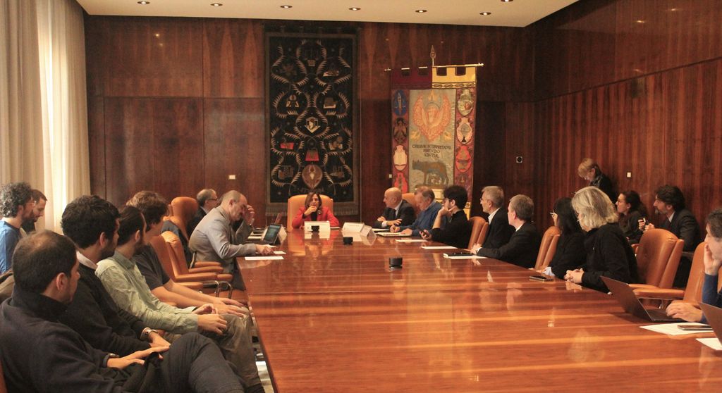 Tavolo dei partecipanti alla presentazione del progetto