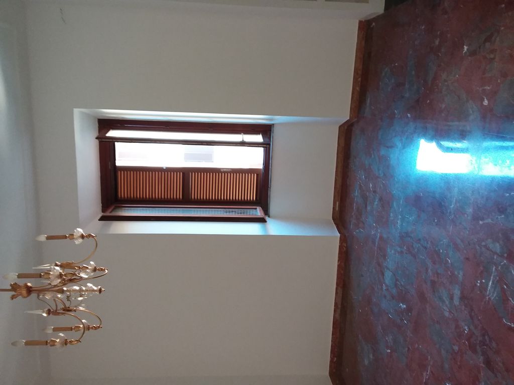 Salone Doppio - VIA LAGO DI LESINA, 21 INT. 1