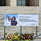 Striscione con fiori