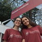 Due borsiste agli stand durante la manifestazione Porte aperte alla Sapienza