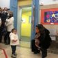 La rettrice Antonella Polimeni e una bambina