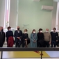 Rettrice e preside con i parenti degli studenti